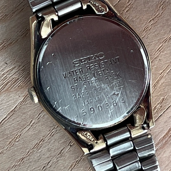 Seiko Ladies Watch Vintage Gold Tone Bracelet Gold Tone Dial Date Window - Picture 8 of 12
